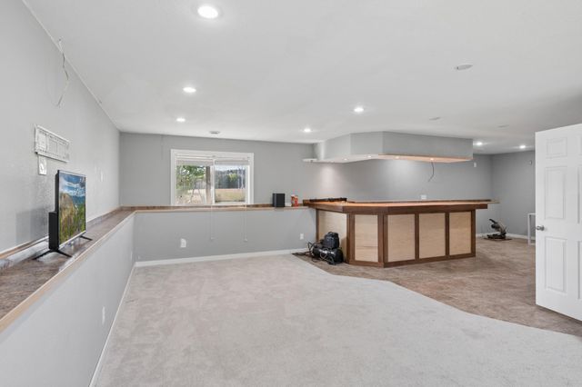 603 Hickory Street SW, Isanti, MN 55040