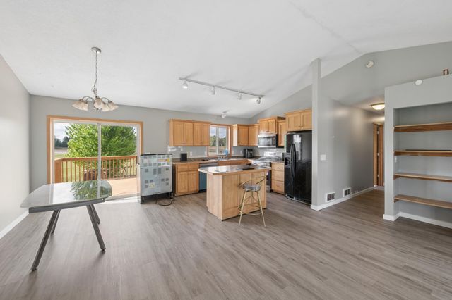 603 Hickory Street SW, Isanti, MN 55040