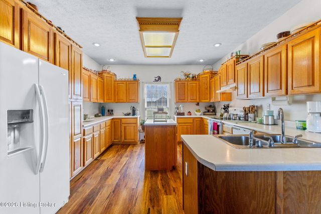 2500 Grays Run Rd, Taylorsville, KY 40071