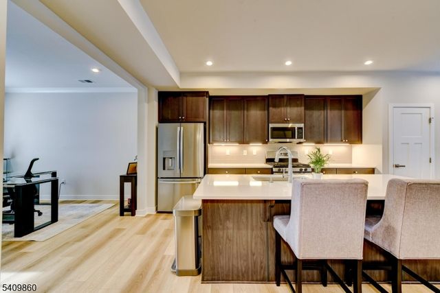 4 Owen Ct 4, Franklin Twp., NJ 08873