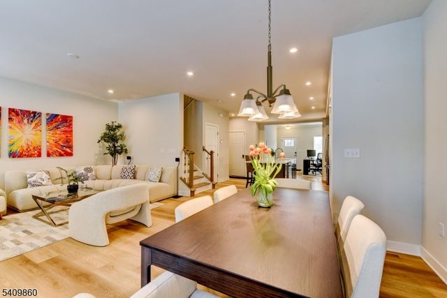 4 Owen Ct 4, Franklin Twp., NJ 08873