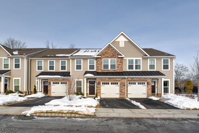 4 Owen Ct 4, Franklin Twp., NJ 08873