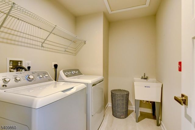 4 Owen Ct 4, Franklin Twp., NJ 08873