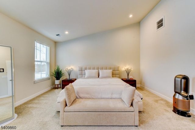 4 Owen Ct 4, Franklin Twp., NJ 08873