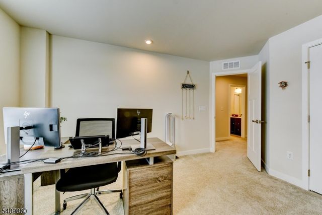 4 Owen Ct 4, Franklin Twp., NJ 08873