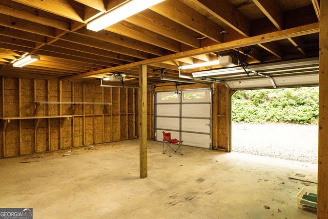288 Wildhorse Cove Circle, Cleveland, GA 30528