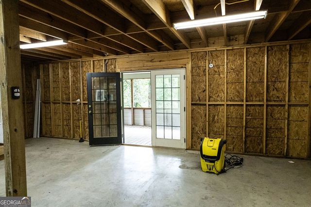 288 Wildhorse Cove Circle, Cleveland, GA 30528