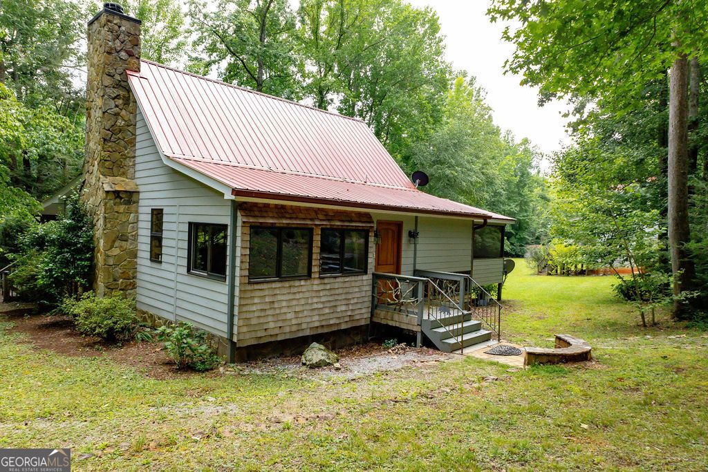 288 Wildhorse Cove Circle, Cleveland, GA 30528
