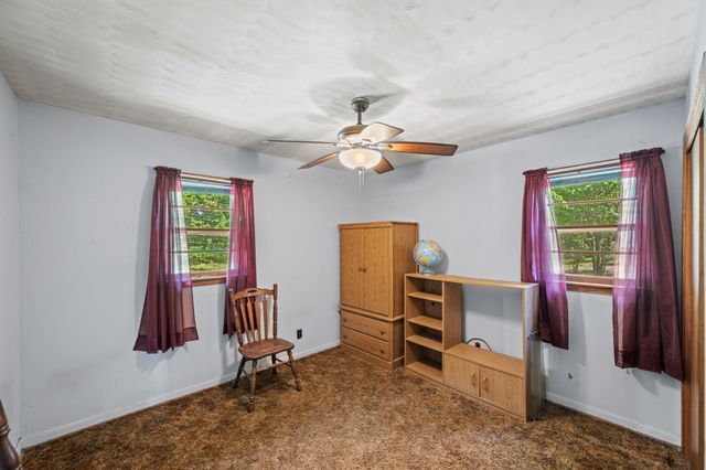 472 Oakville Cir, Parsons, TN 38363