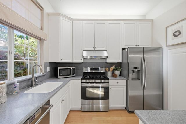 39 Arroyo View Circle, Belmont, CA 94002