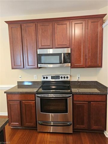 4368 Glenmore Creek Drive, Winston-salem, NC 27107