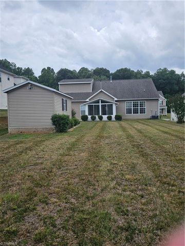 4368 Glenmore Creek Drive, Winston-salem, NC 27107