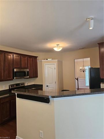 4368 Glenmore Creek Drive, Winston-salem, NC 27107