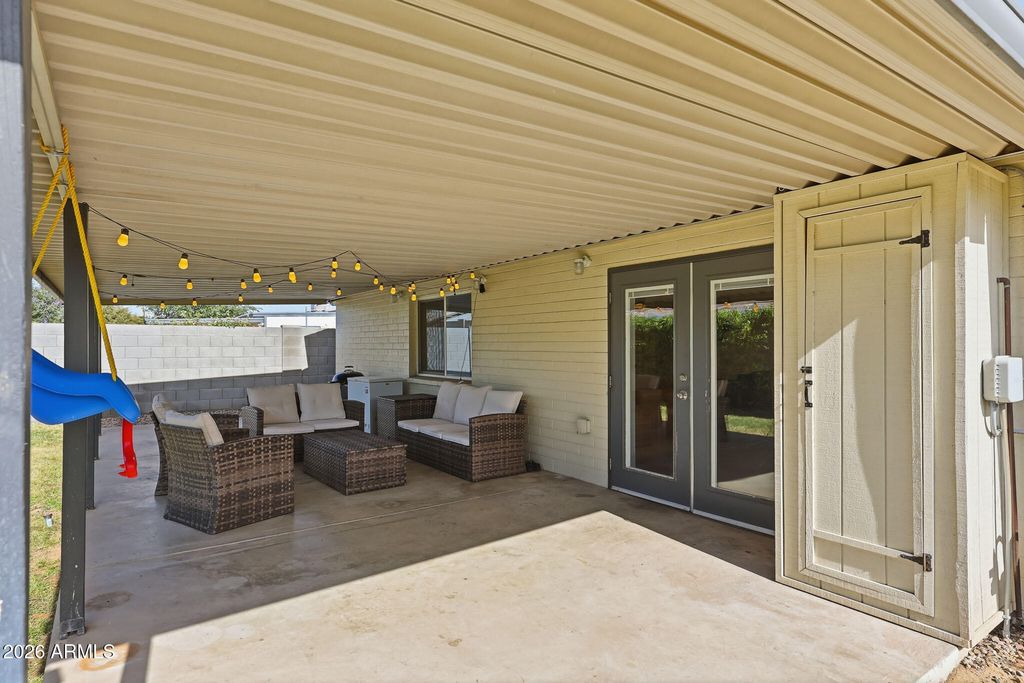 Image 29 of property listing at 3520 E THUNDERBIRD Road, Phoenix, AZ 85032