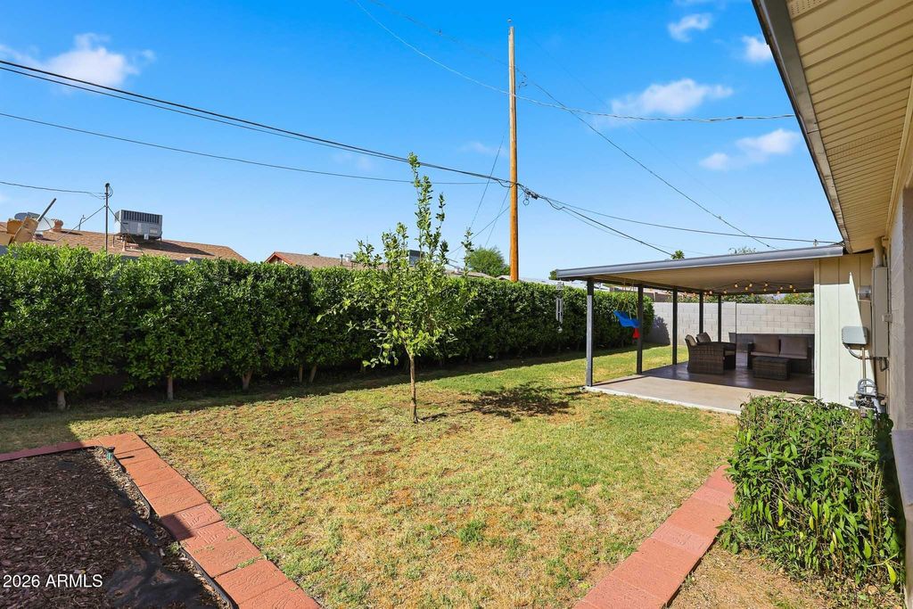 Image 33 of property listing at 3520 E THUNDERBIRD Road, Phoenix, AZ 85032
