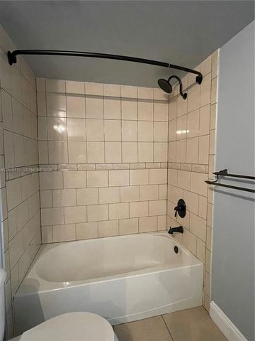 9999 Summerbreeze Dr 717, Sunrise, FL 33322