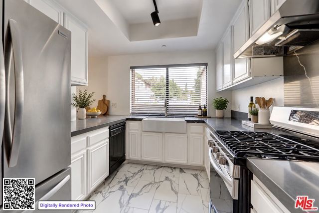 11909 Weddington Street 104, Los Angeles, CA 91607
