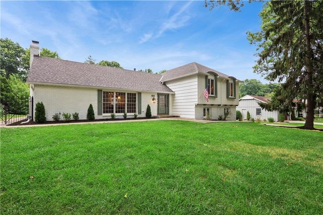 4808 W 81st Street, Prairie Village, KS 66208