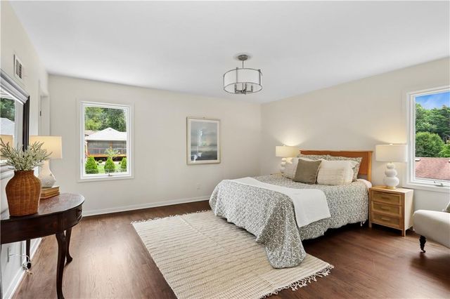 4808 W 81st Street, Prairie Village, KS 66208