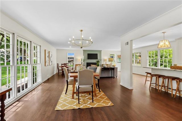 4808 W 81st Street, Prairie Village, KS 66208