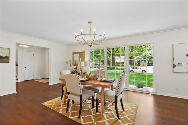 4808 W 81st Street, Prairie Village, KS 66208