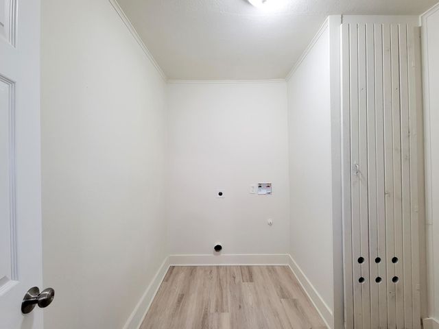 133 S Yaupon Street, Lake Jackson, TX 77566