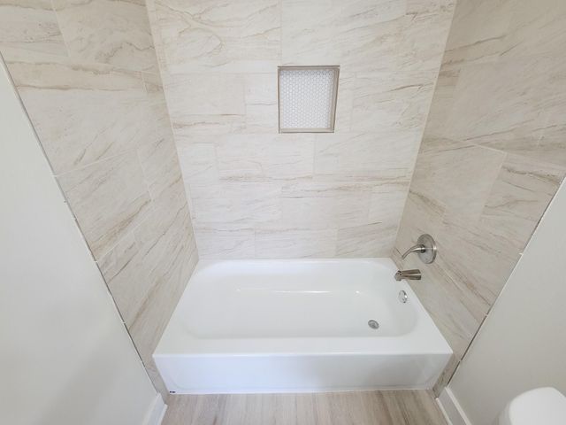 133 S Yaupon Street, Lake Jackson, TX 77566