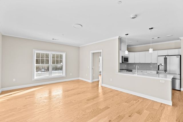 485 Blue Hills Parkway 21, Milton, MA 02186