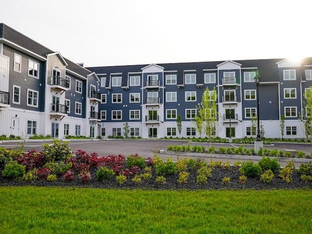 485 Blue Hills Parkway 21, Milton, MA 02186