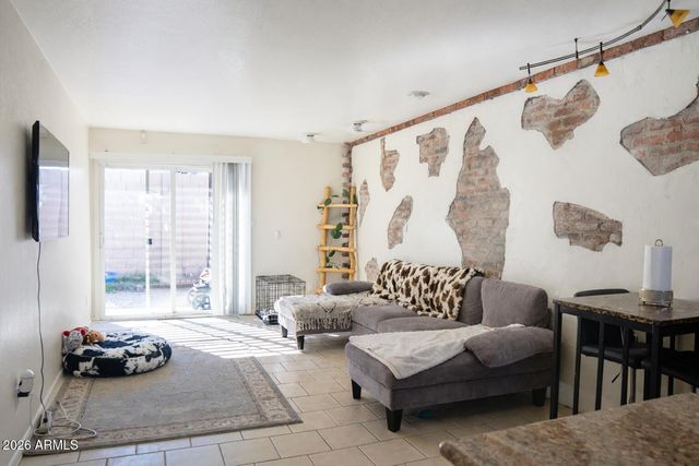 2614 N 72ND Place, Scottsdale, AZ 85257