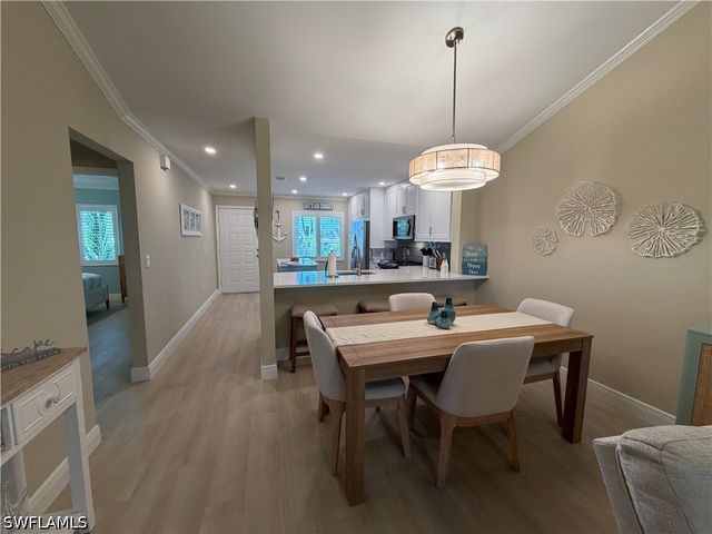3002 Sandpiper Bay CIR A306, Naples, FL 34112