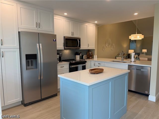 3002 Sandpiper Bay CIR A306, Naples, FL 34112