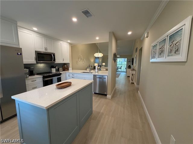 3002 Sandpiper Bay CIR A306, Naples, FL 34112