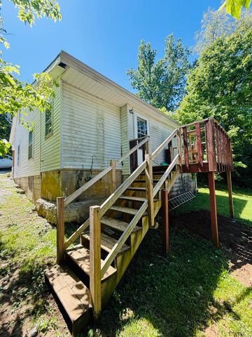 3004 Cane Ridge Road, Paris, KY 40361