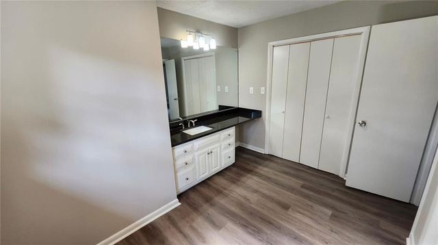 1007 Strawberry Lane, Ellenwood, GA 30294