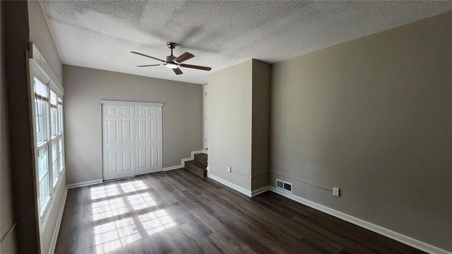 1007 Strawberry Lane, Ellenwood, GA 30294