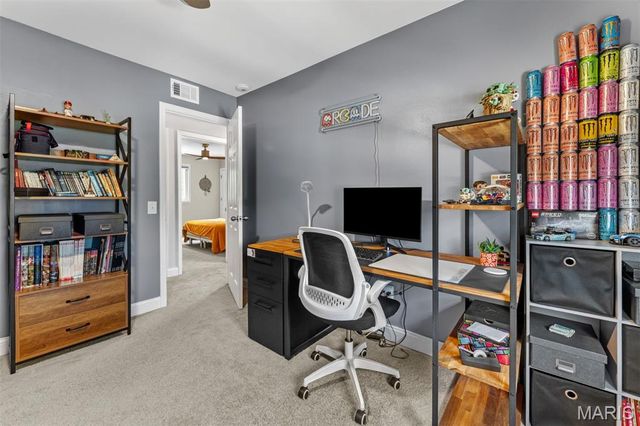 1044 Dutch Mill Drive, Ballwin, MO 63011