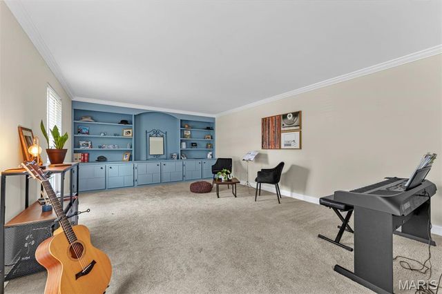 1044 Dutch Mill Drive, Ballwin, MO 63011