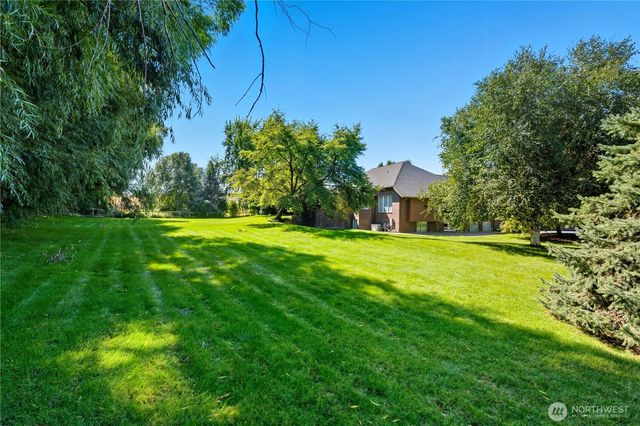 1629 Wheatcrest Road, Walla Walla, WA 99362
