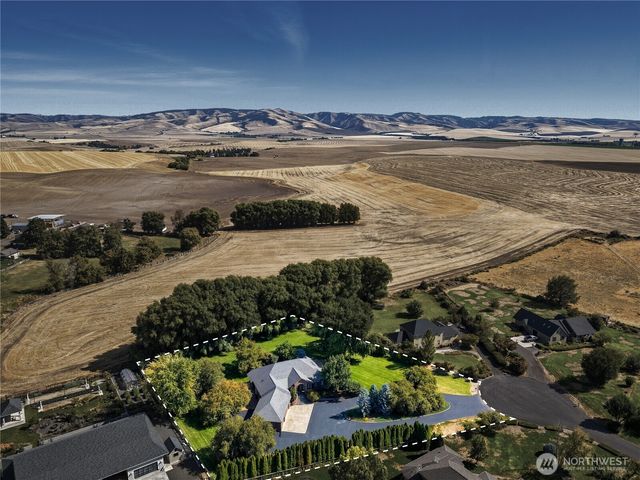 1629 Wheatcrest Road, Walla Walla, WA 99362