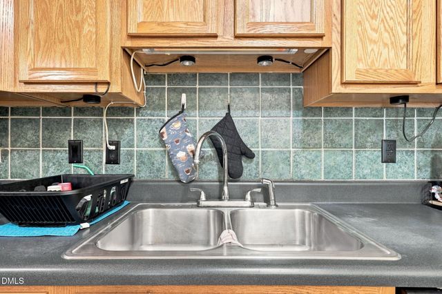 8640 Neuse Landing Lane 105, Raleigh, NC 27616