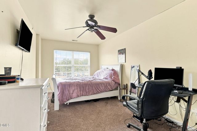 8640 Neuse Landing Lane 105, Raleigh, NC 27616