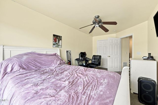 8640 Neuse Landing Lane 105, Raleigh, NC 27616