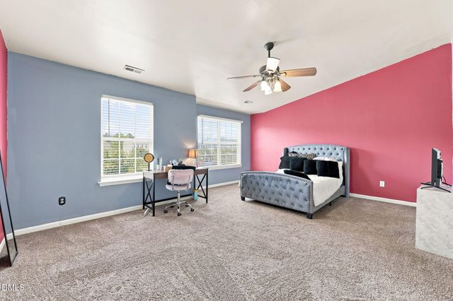 8640 Neuse Landing Lane 105, Raleigh, NC 27616
