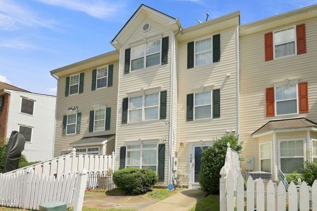 8640 Neuse Landing Lane 105, Raleigh, NC 27616