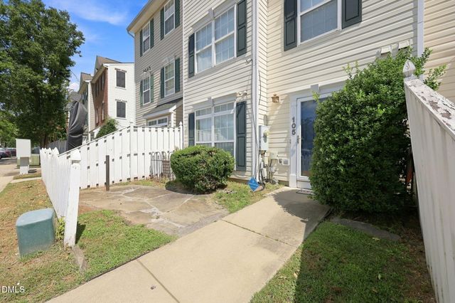 8640 Neuse Landing Lane 105, Raleigh, NC 27616