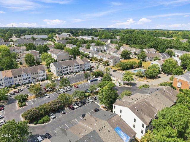 8640 Neuse Landing Lane 105, Raleigh, NC 27616