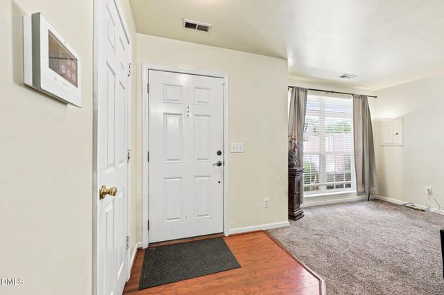8640 Neuse Landing Lane 105, Raleigh, NC 27616
