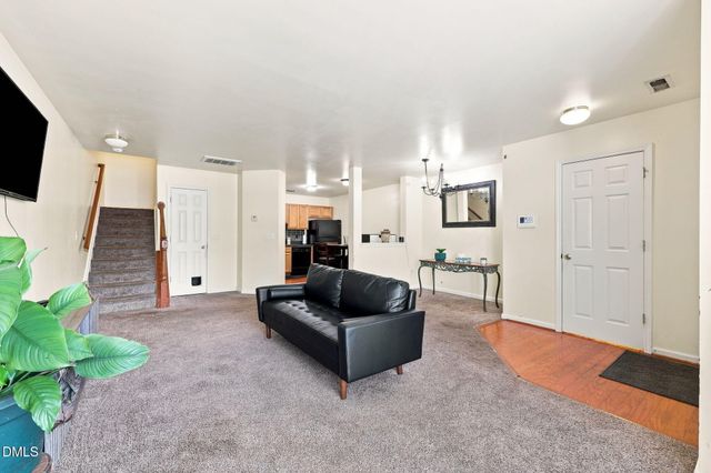 8640 Neuse Landing Lane 105, Raleigh, NC 27616