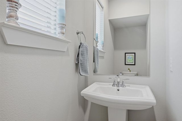 3913 Southbend Drive, Denison, TX 75020